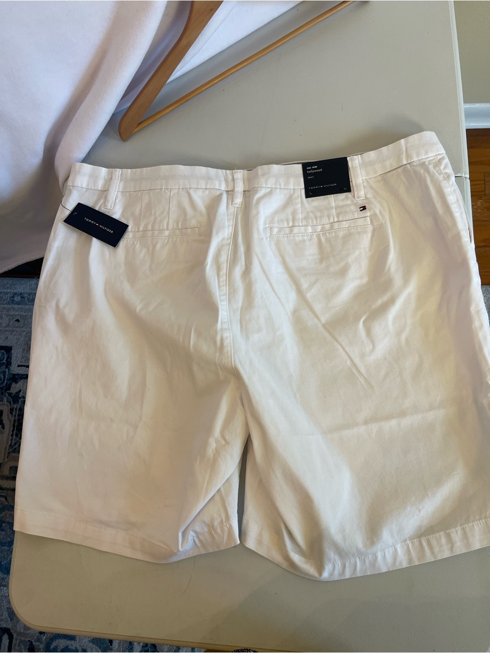 Tommy Hilfiger White Bermuda Shorts NWT Size 18W Coastal Preppy Summer Classic - Picture 9 of 13